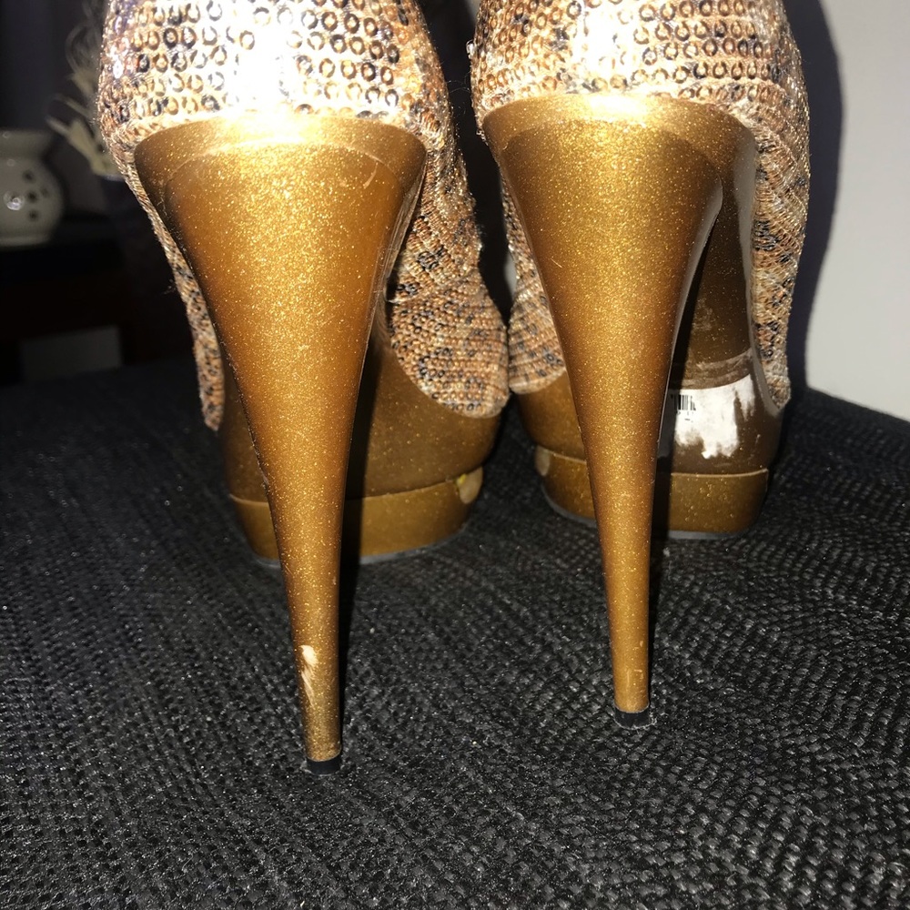 Gold sequin heels - Picture 3 of 4